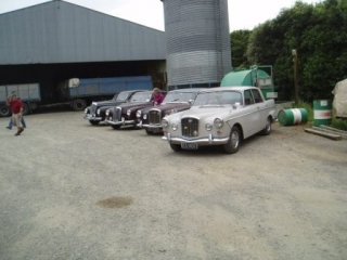 Wolseley and Mercedes club run 2010 14 1