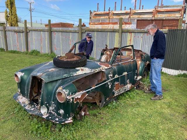 Graham and Mark Bennett Working Bee 1