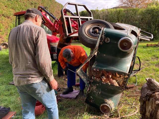 Graham and Mark Bennett Working Bee 4